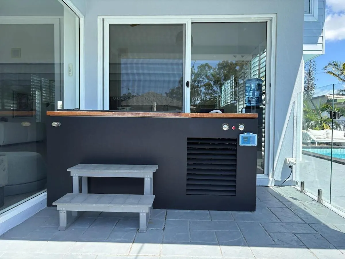 Willa Chic Coastal Waterside Stunner! Gold Coast 0*,
