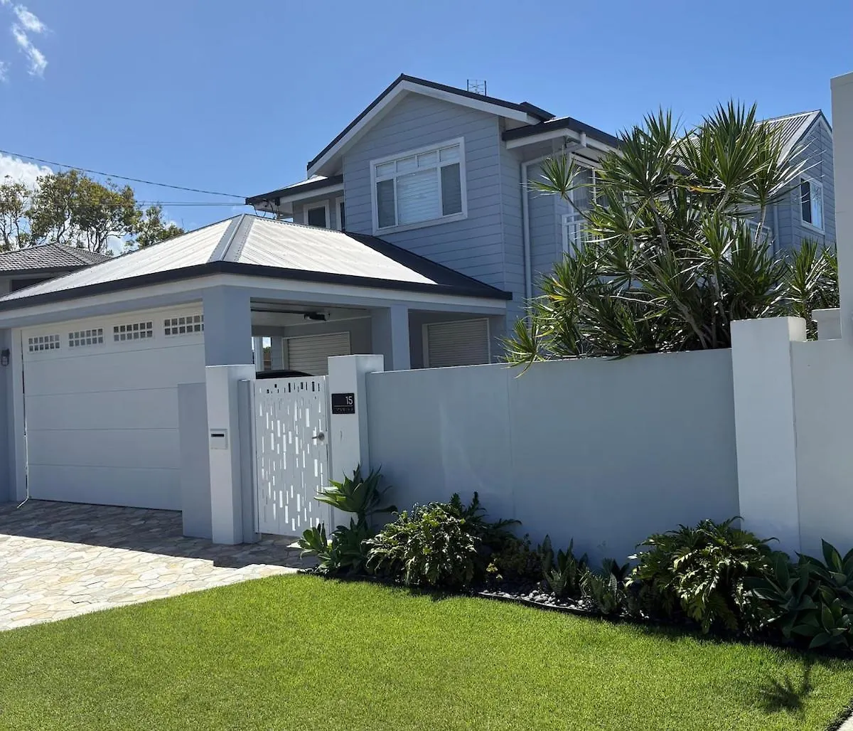Willa Chic Coastal Waterside Stunner! Gold Coast 0*,  Australia